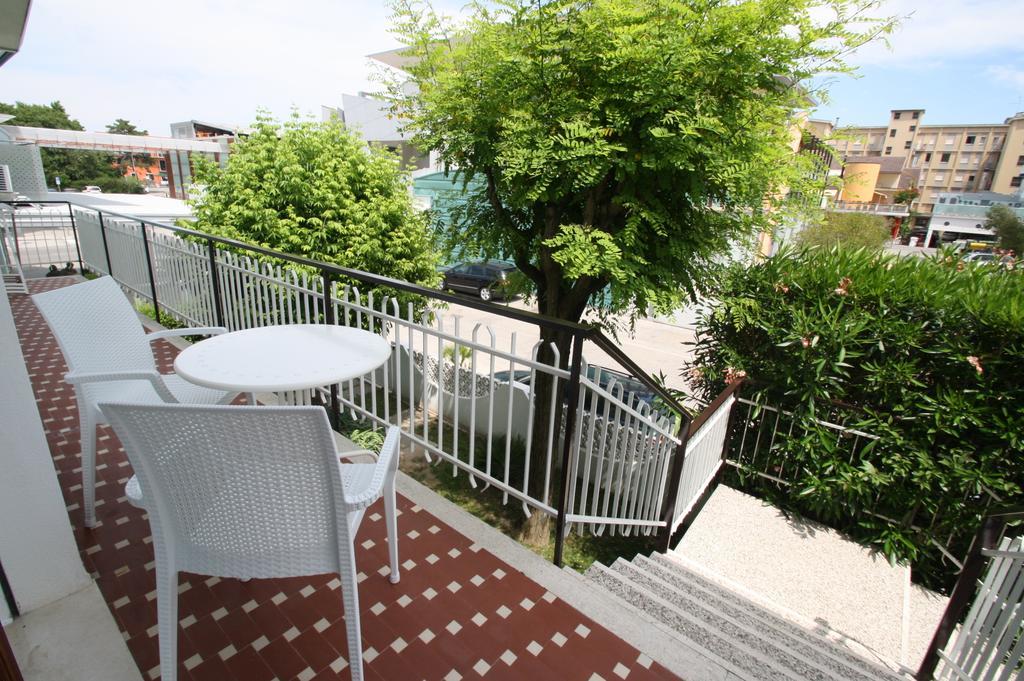 Villa Ca'Bianca Bibione Zimmer foto